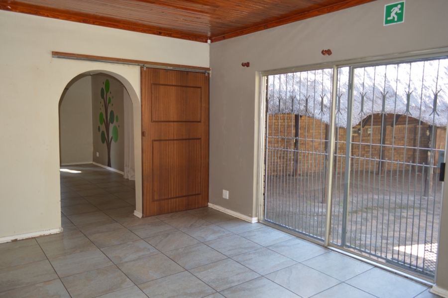 5 Bedroom Property for Sale in Flamwood North West